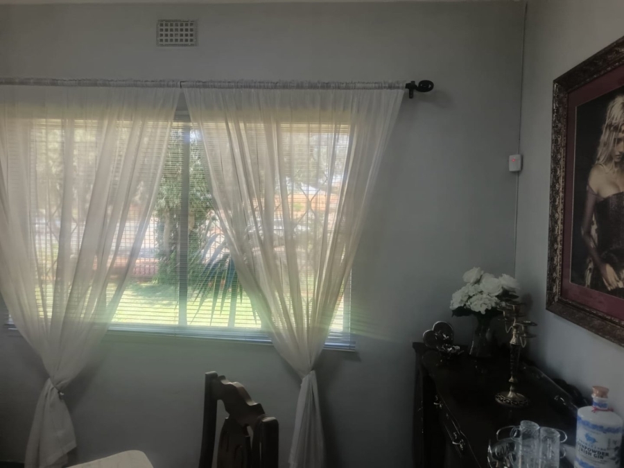 3 Bedroom Property for Sale in Verwoerdpark Northern Cape